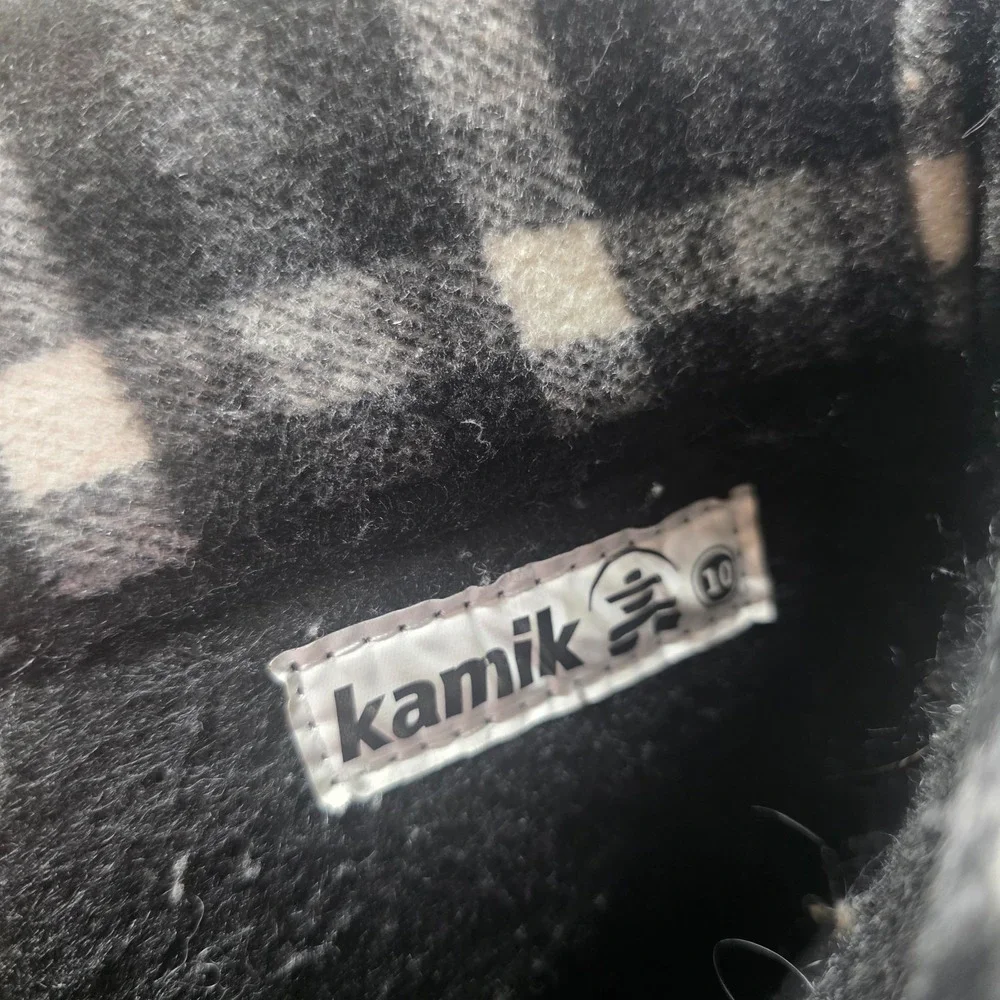Kamik Womens 10 Black Plaid Flannel Lined Mid-Calf Lace Up Winter Snow Boots
